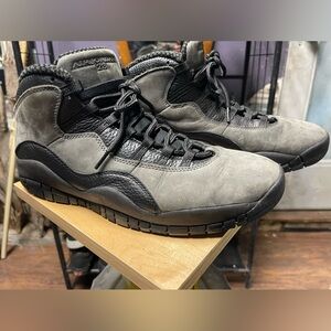 Air Jordan Retro Shadow’s